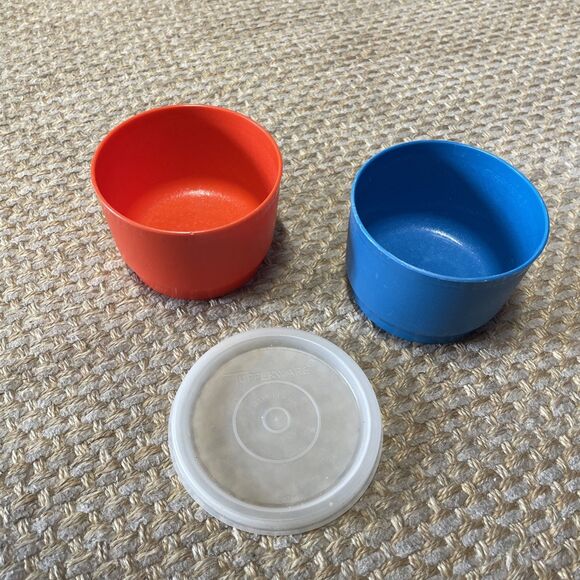 Set of 2 Vintage Tupperware Snack Cups Orange Blue Small Bowls 1229 1 Lid 297 - Picture 1 of 2